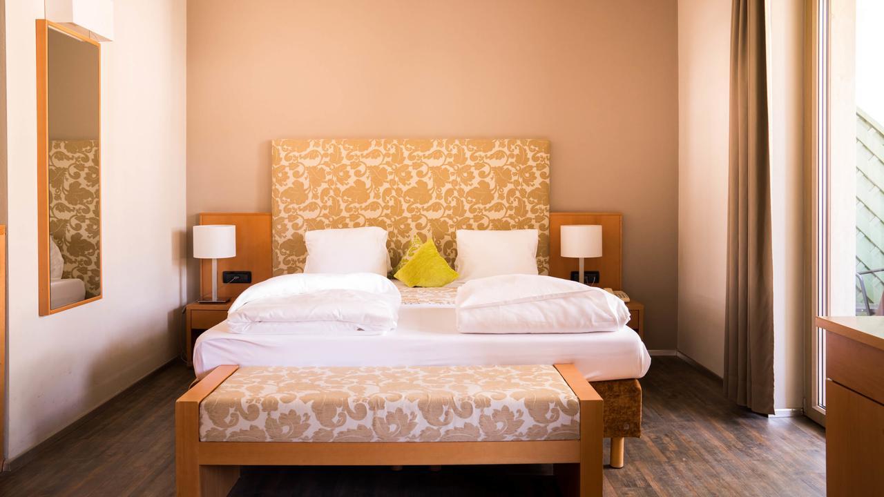 Flora Hotel & Suites Merano Kültér fotó